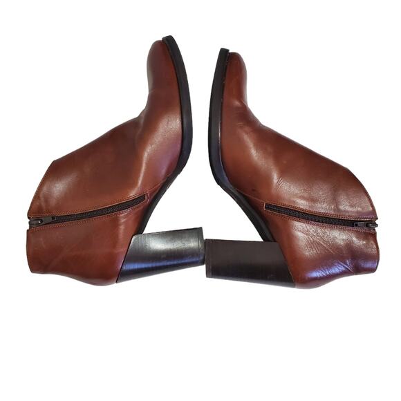 Kanna | Made in Spain Cognac Brown Leather Stacked Heel Booties - Picture 3 of 12